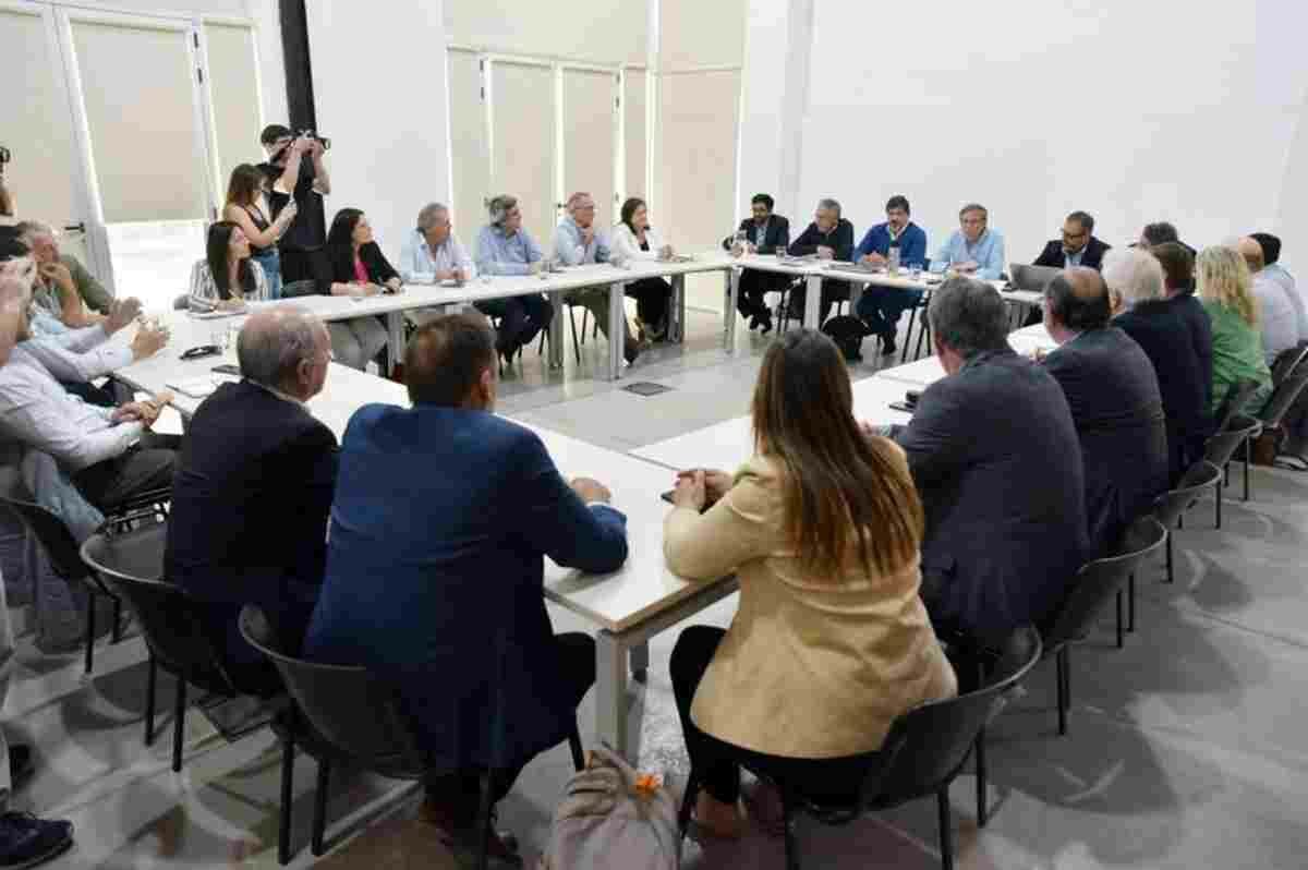 Bahillo-Ministros-Mesa-Enlace-Rosario
